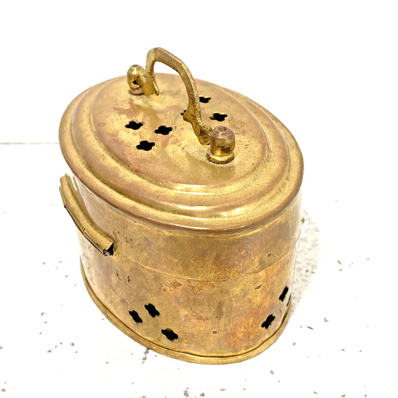 Miniature Brass Cricket Box Top Handle Pierced Metal Oval Hinged Lid Decorative - Picture 5 of 10